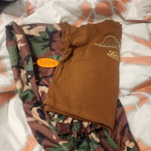 Von Dutch Brown Tee and Camouflage Jogger Pants Set